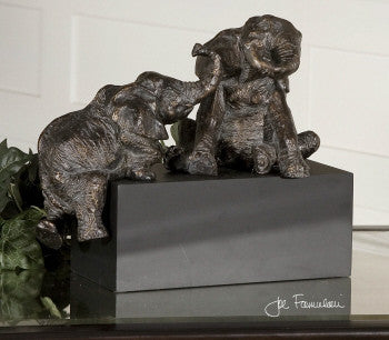 Playful Pachyderms , Sculture - Uttermost, Pezzo Bello
