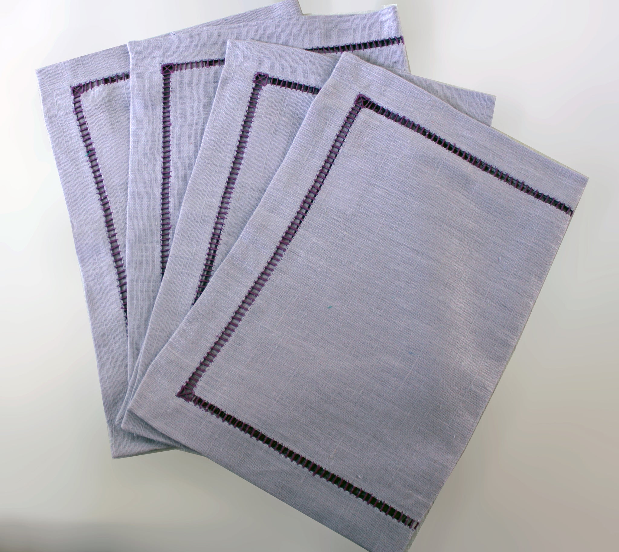 Cara Mia Linen Placemats in Lavender  Set of 4