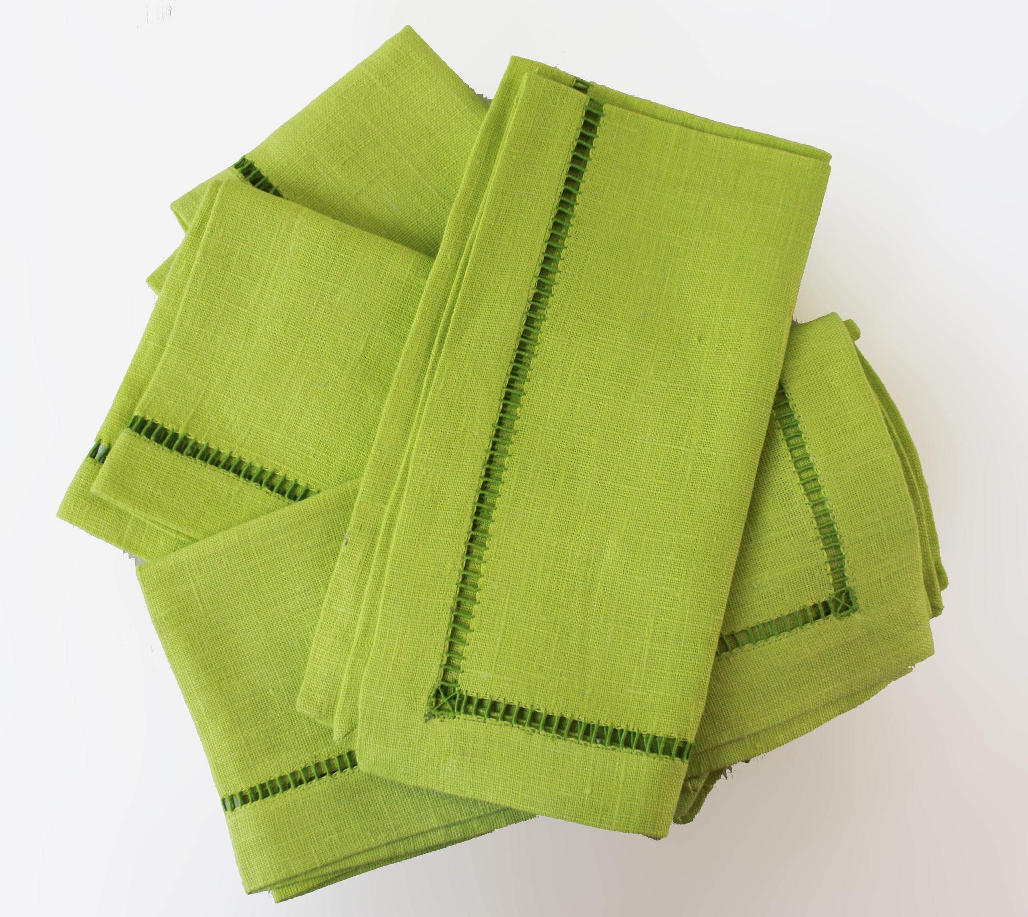 Set of 4 Dark Green Linen Napkins with Rolled Hem I Once Milano I SHOWROOM